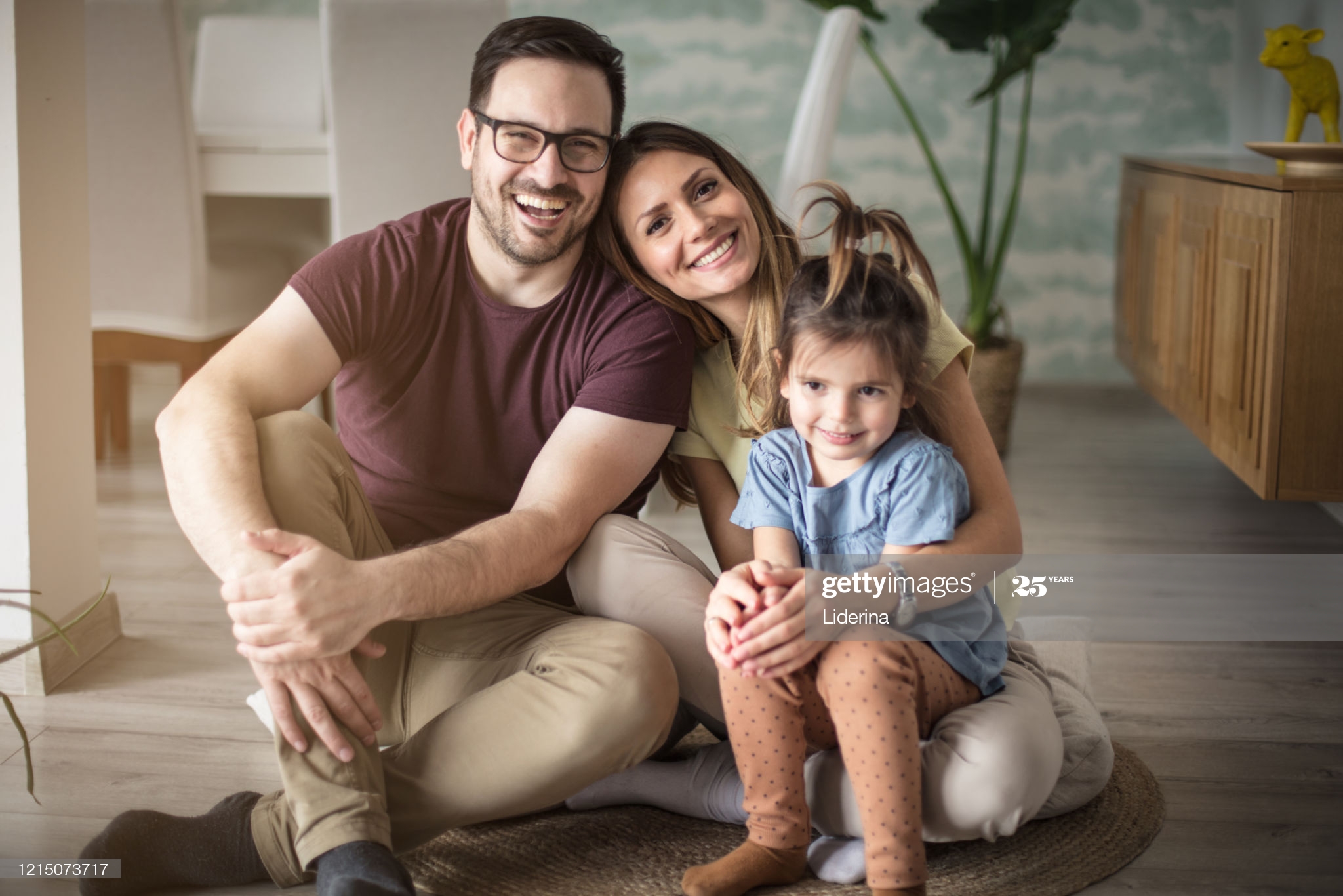 Parents with Daughter at Home – Lebanon, OH – Harold Jarnicki & Associates